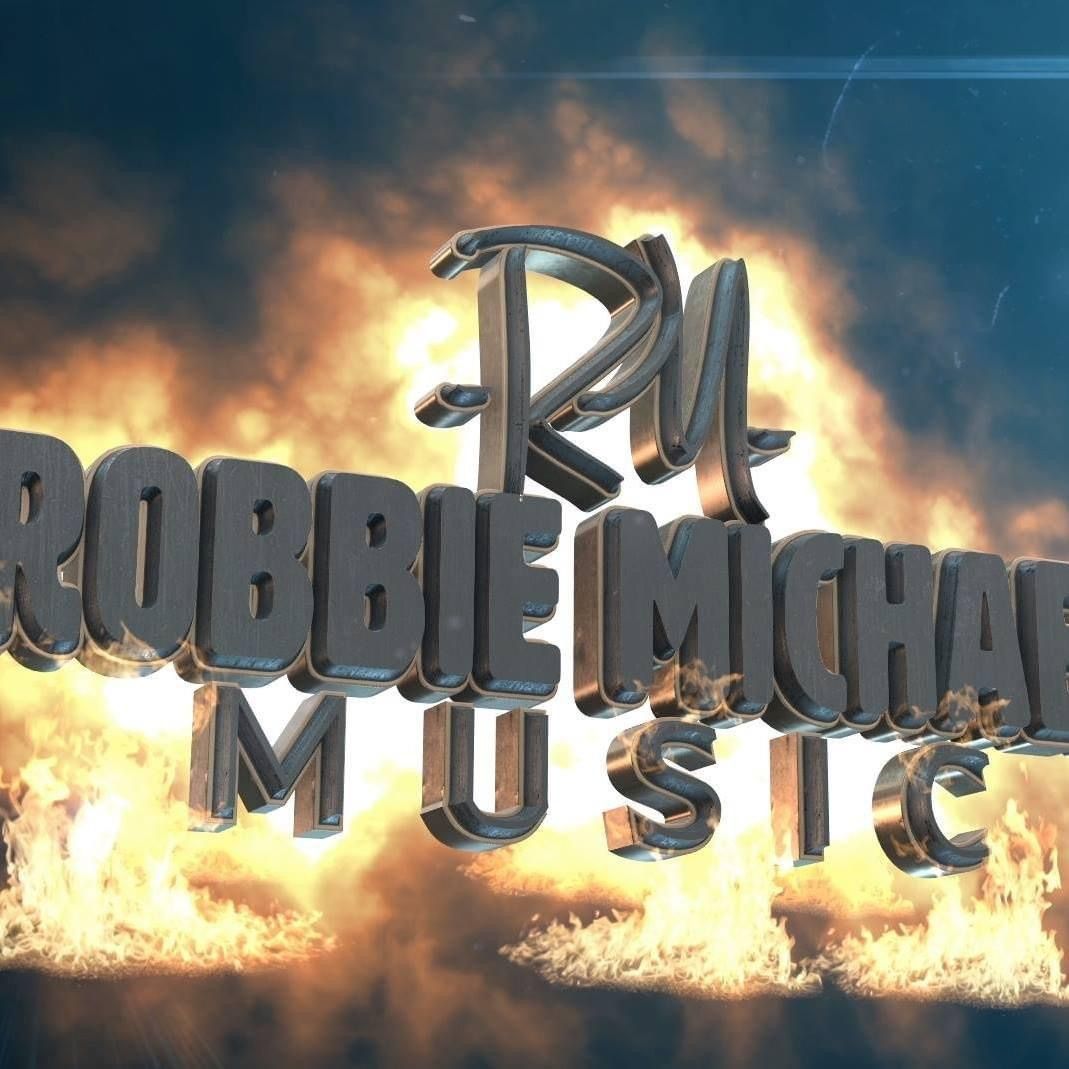 LIVE: Robbie Michael 