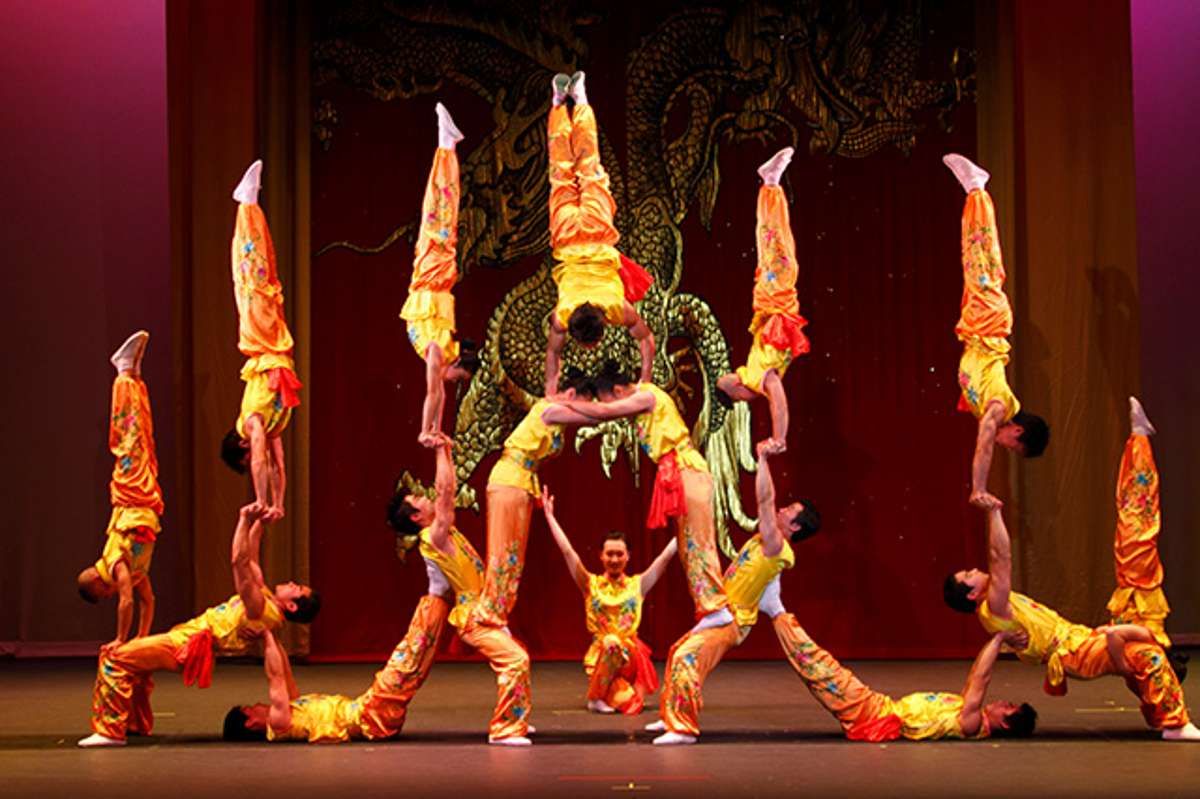 Parking Peking Acrobats