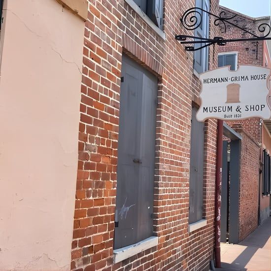 Walking Tour about The Good, The Bad and The Beautiful Women of New Orleans