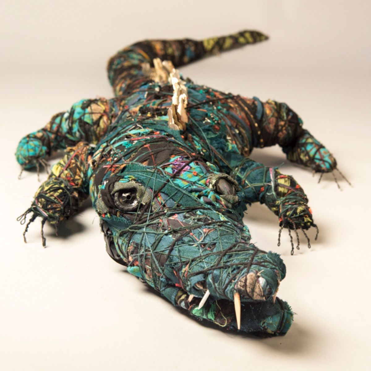 Wrapping Wild: Sculptural Animals from Recycled Materials