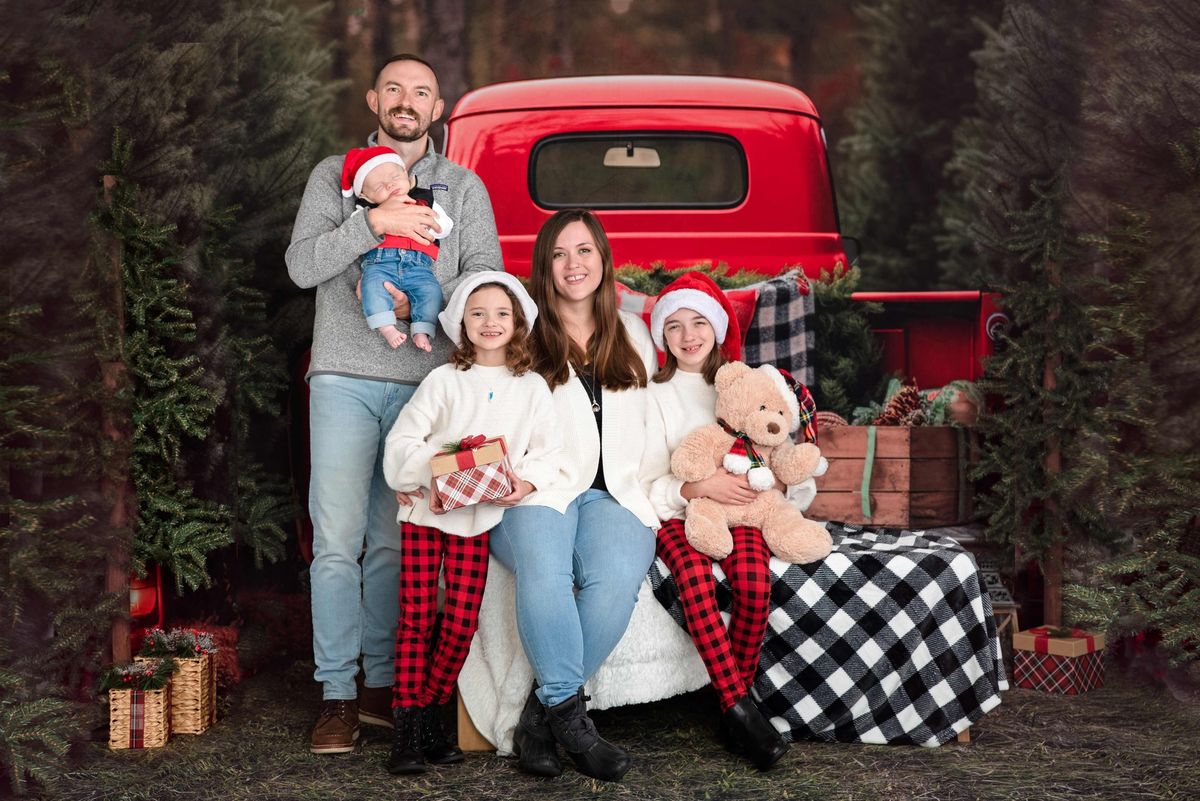 Christmas Truck Mini Sessions