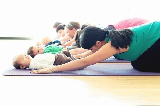 Cours De Yoga Maman Baby Vit A Forme Yoga Gap 9 April 21