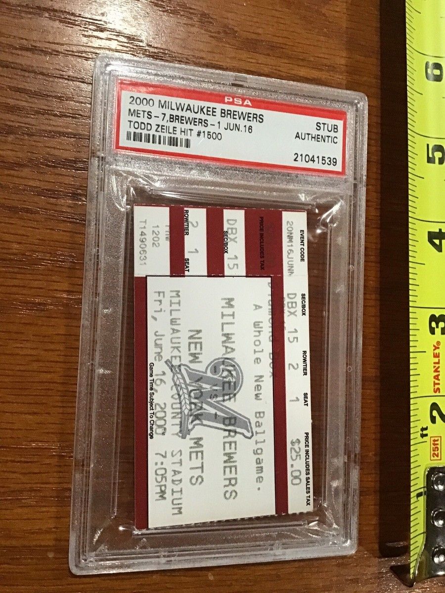 Milwaukee Brewers at New York Mets at Citi Field