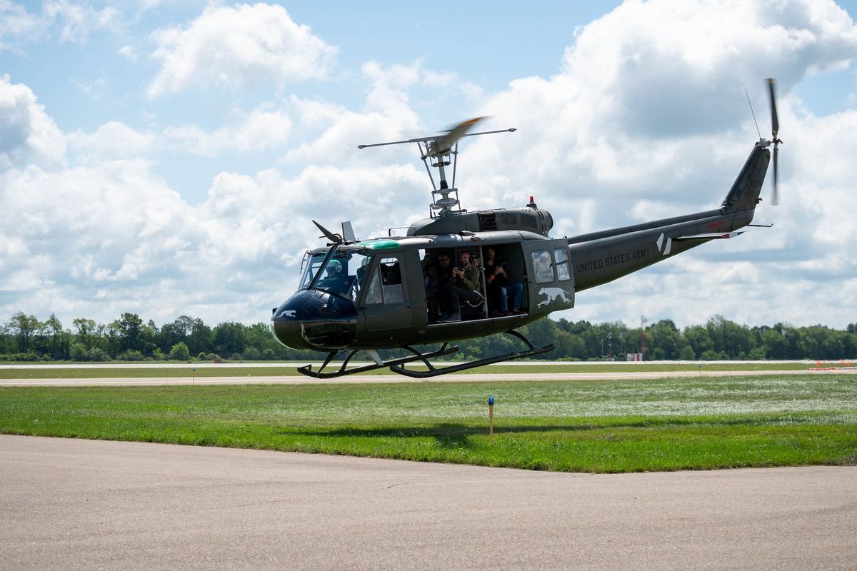  Fly-In: UH-1 Huey "Greyhound"