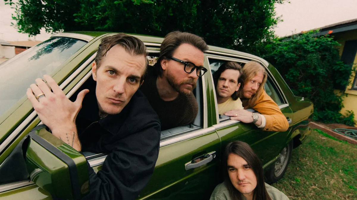 The Maine, Grayscale in Glasgow