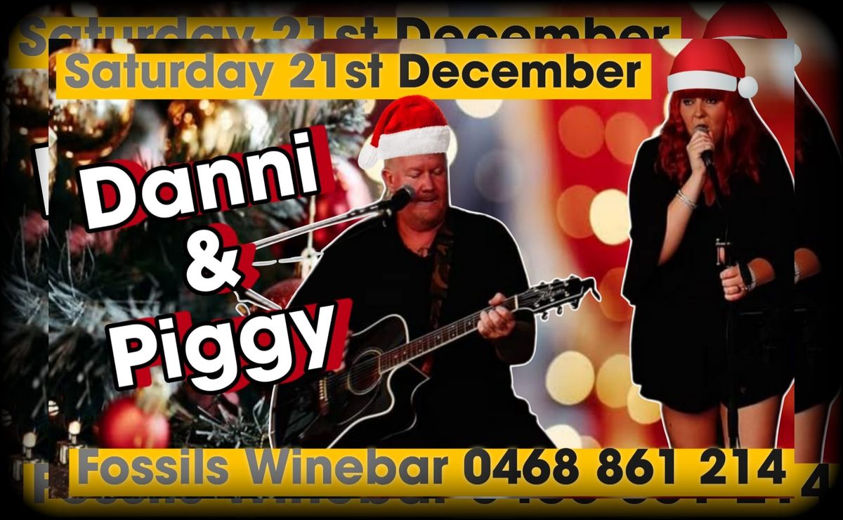 Danni & Piggy Christmas in The West 0468 861 214 Book Early 