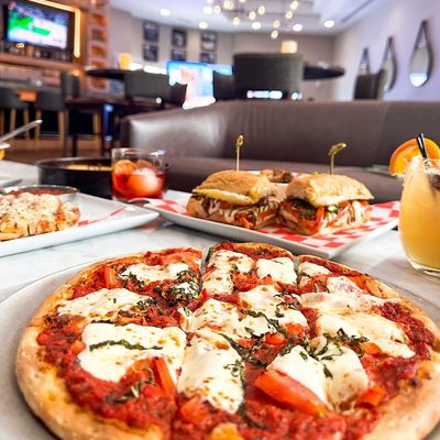 Uno Pizzeria and Grill