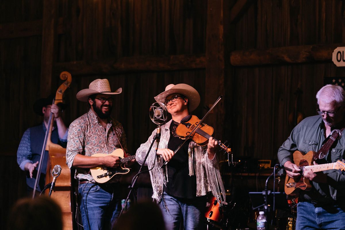 An Afternoon of Music at The Fiddler's Farm!