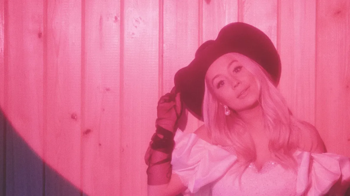 RaeLynn in Des Moines