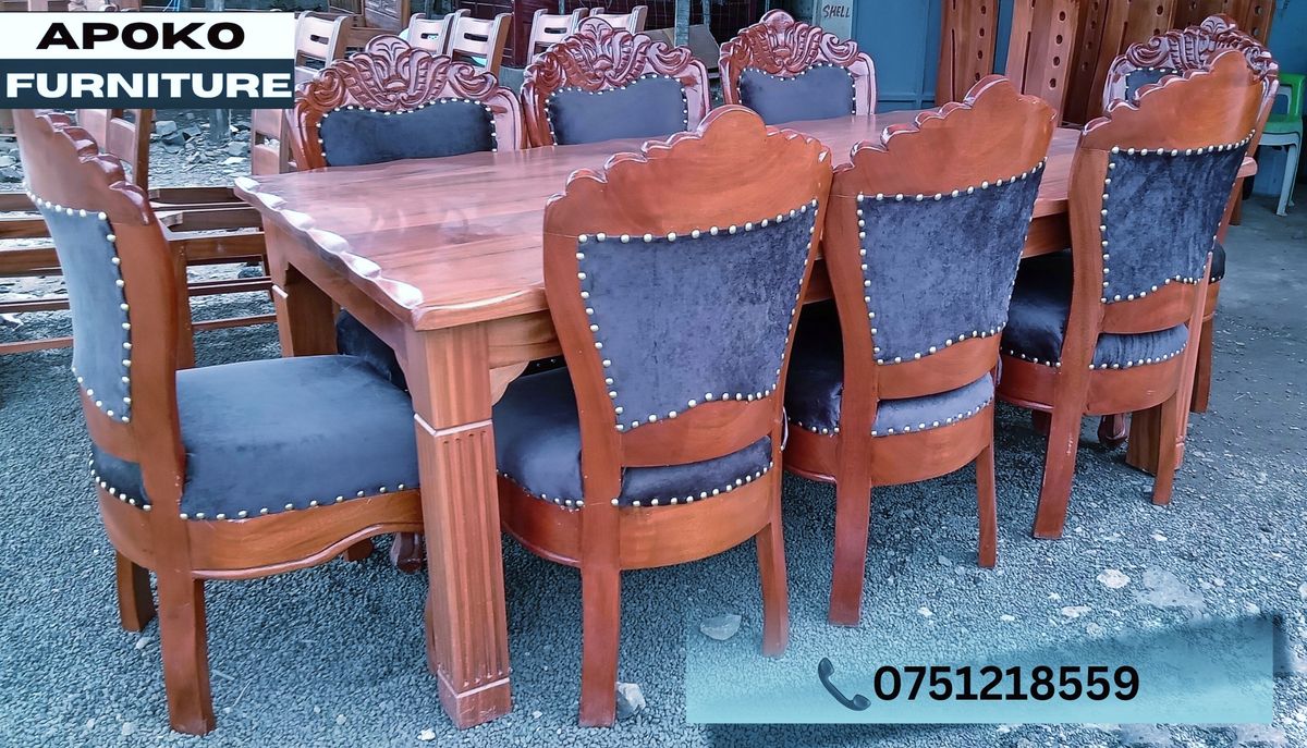 Discover Luxury Dining: Experience Our Exquisite Mahogany Dining Set.