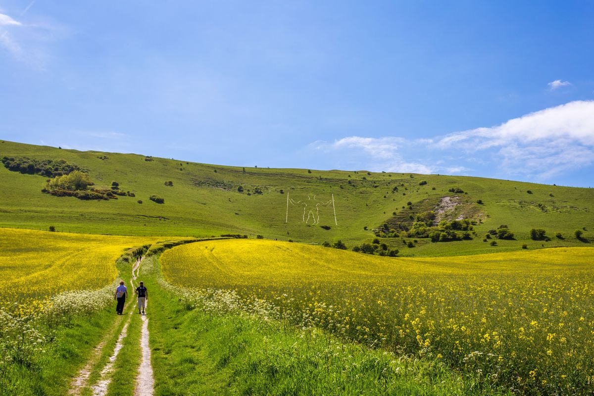 HIKE 22km Long Man of Wilmington to Britain's sunniest seaside town