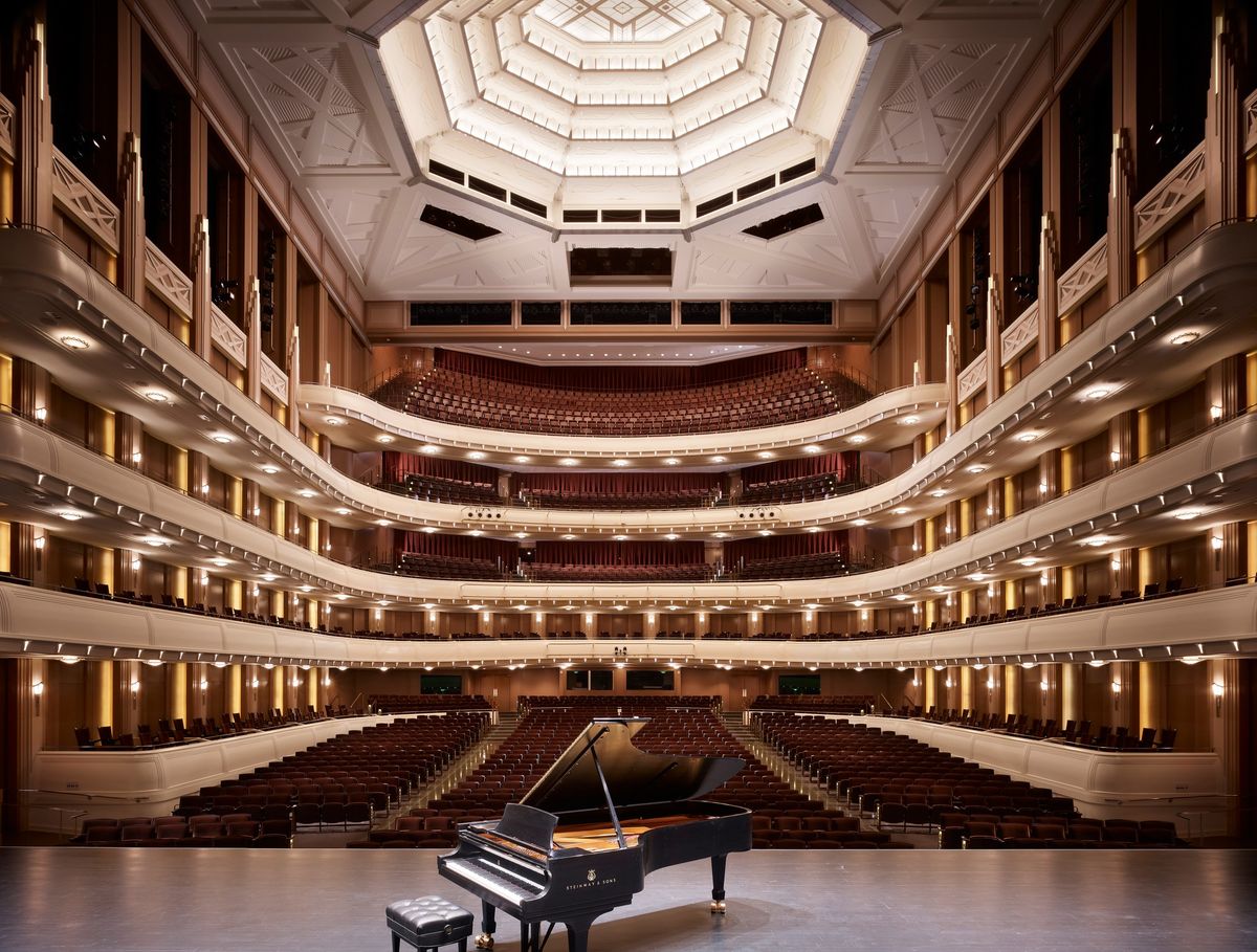 Free Guided Tour of The Smith Center for the Performing Arts