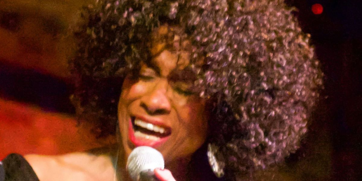 Nadine Simmons live at Montclair Brewery