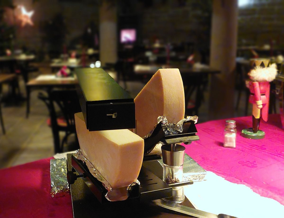 Raclette, Gl\u00fchwein und Jazz