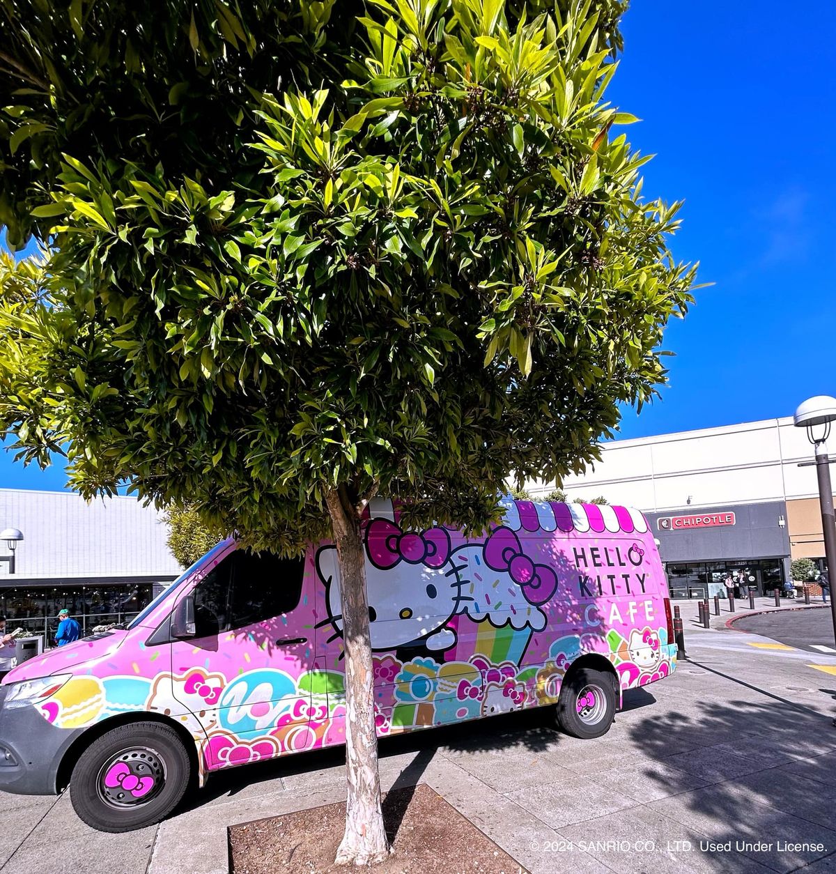 Hello Kitty Cafe Truck Cali - San Francisco Appearance