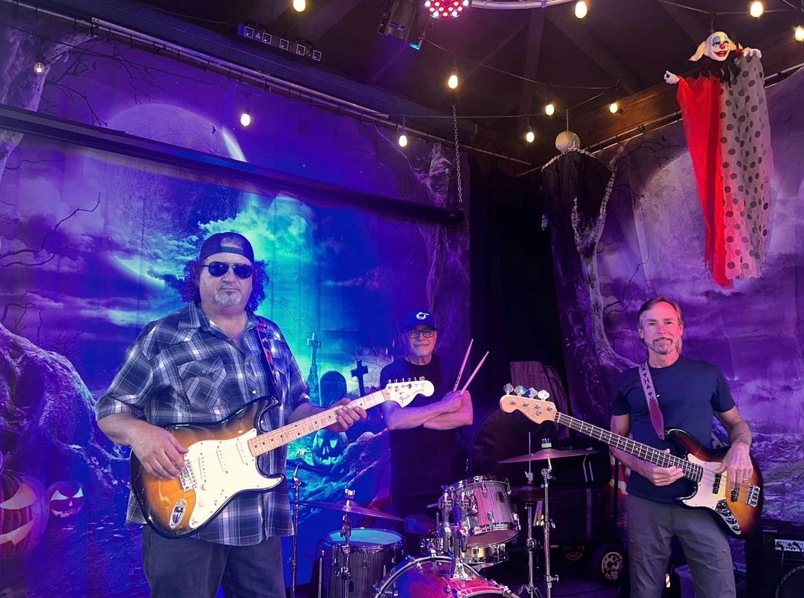 Les Allen\u2019s Rhythm Cartel at Public House Temecula