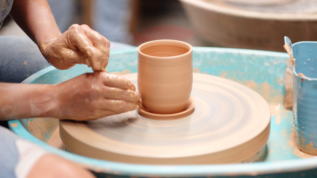 Try- it Pottery Wheel Clay Workshop at Artsy Fartsy Studio