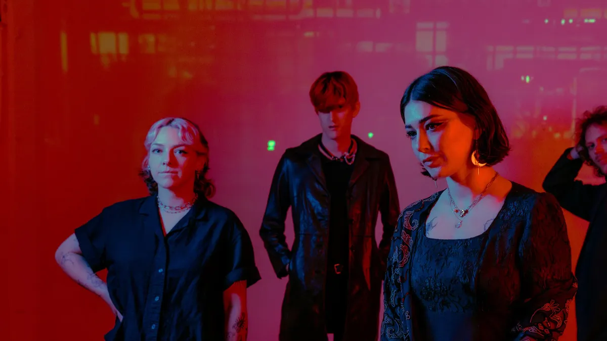 Yumi Zouma in Barcelona