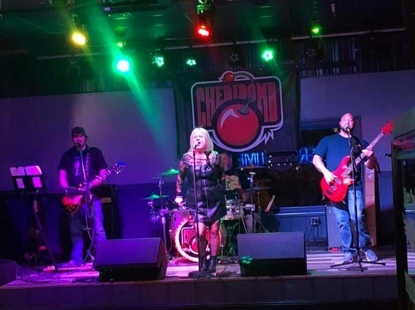 CheriBomb Rocks Danny's Irish Pub! \u2618\ufe0f 