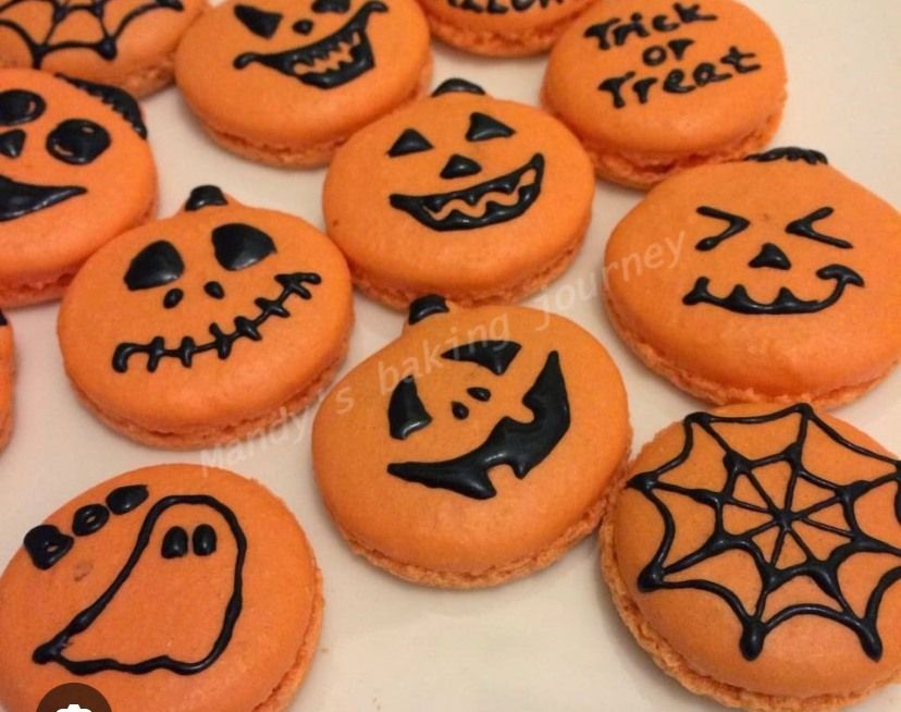 Pumpkin Macarons