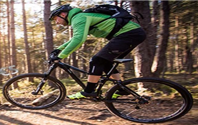 MTB- en gravelrit met lekkere tussenstops en fijne sfeer.