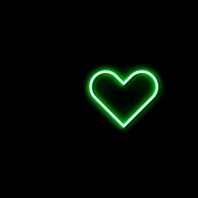 PRETTY GIRLZ LUV PIANO \u00ae