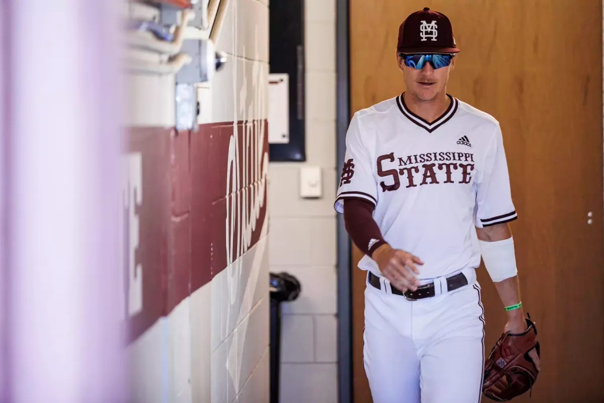 Mississippi State Bulldogs at Alabama Crimson Tide Softball