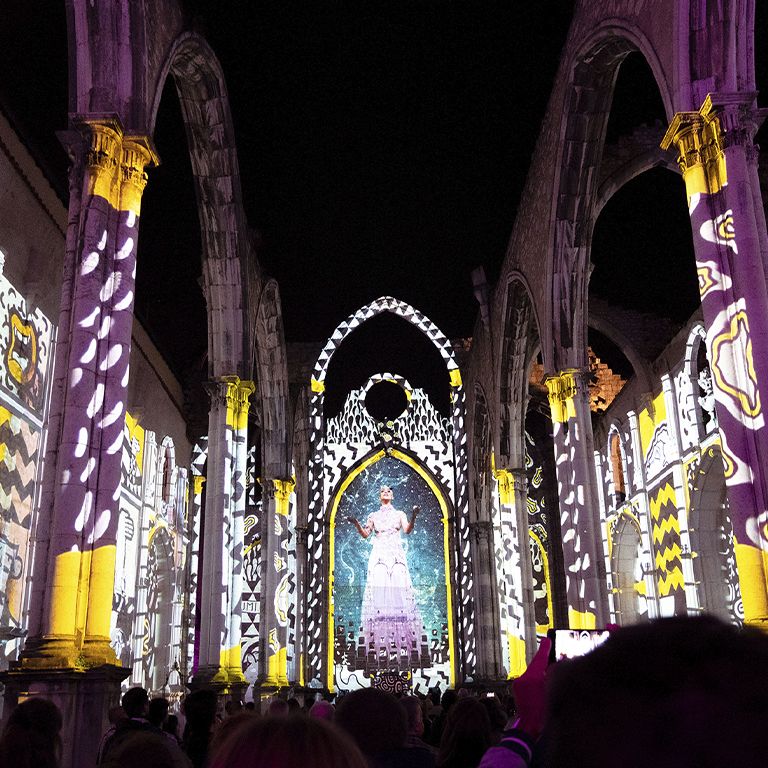 Lisbon Under Stars nas ru\u00ednas do Convento do Carmo