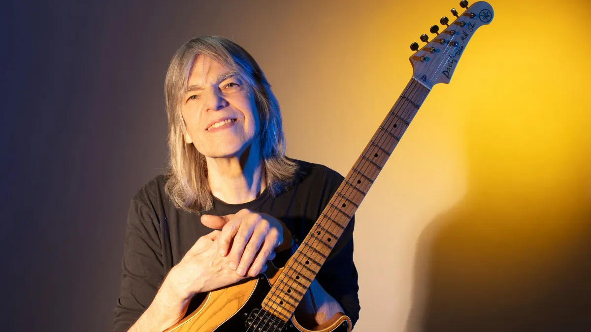Mike Stern, Dennis Chambers in Cambridge