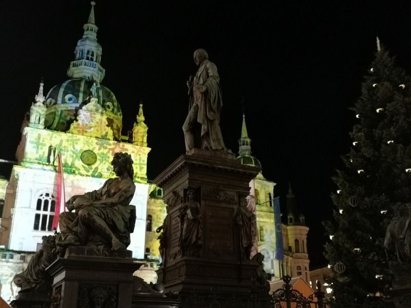 Weihnachtlicher Altstadt Rundgang (free tour) zugunsten der Vinzi Werke