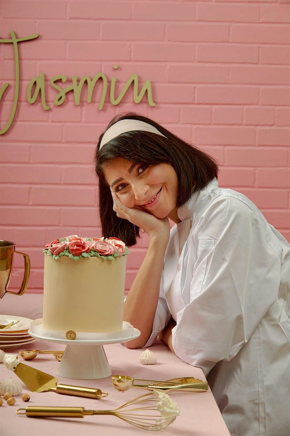 Bake & Sip 101 - Cake Assembly & Decorating Workshop