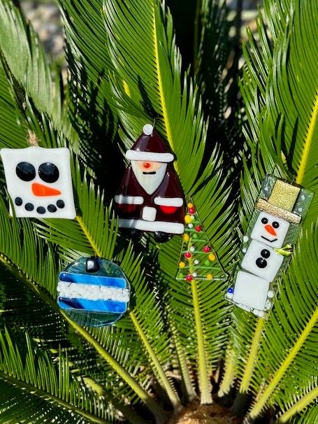 12\/04\/24 - Holiday Ornament Workshop at Kelly's Butterfly Boutique Studio - Myrtle Beach Mall