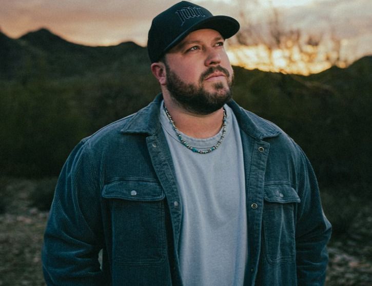 Mitchell Tenpenny (OHIO Live)