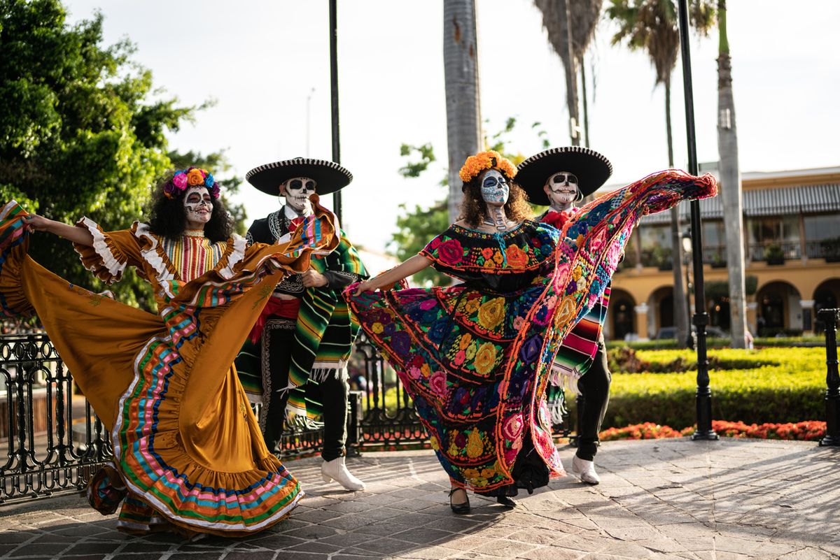 Omaha Symphony - Dia De Los Muertos Celebration at Holland Performing Arts Center