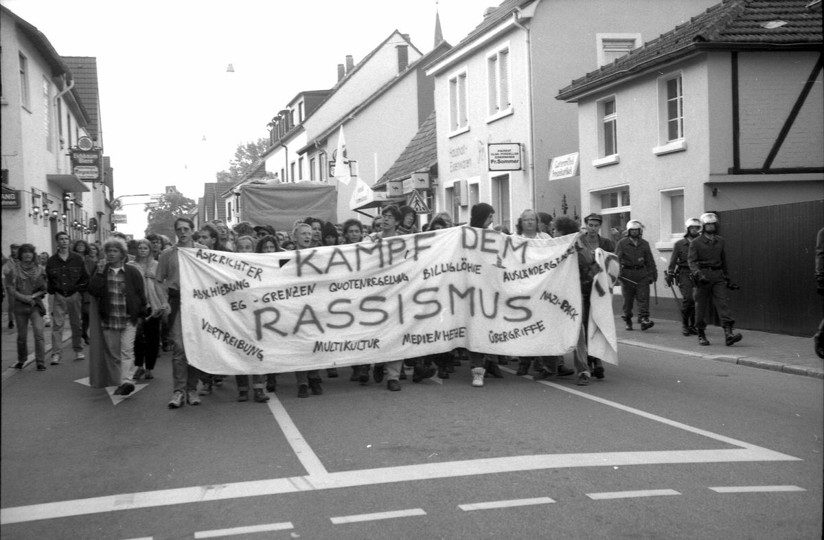 HISTORISCHE SPURENSUCHE: RECHTSEXTREMISMUS IN DER RHEIN-NECKAR-REGION