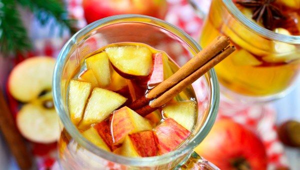 THE BEST AUTUMN APPLE CIDER BAR!