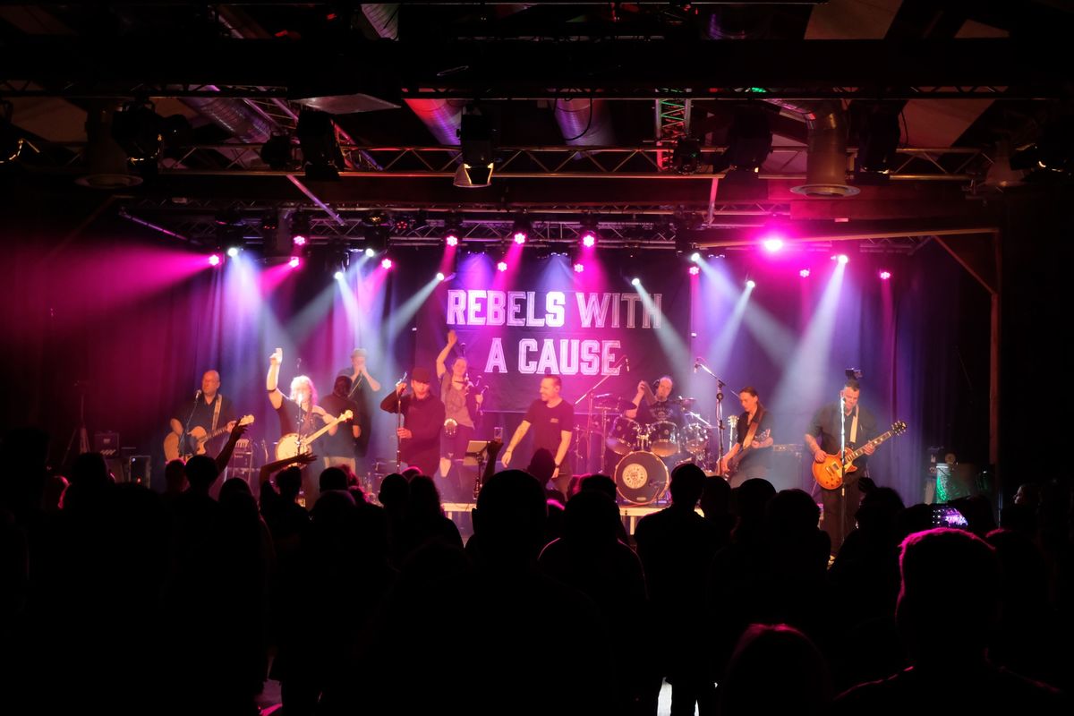 REBELS WITH A CAUSE play DROPKICK MURPHYS