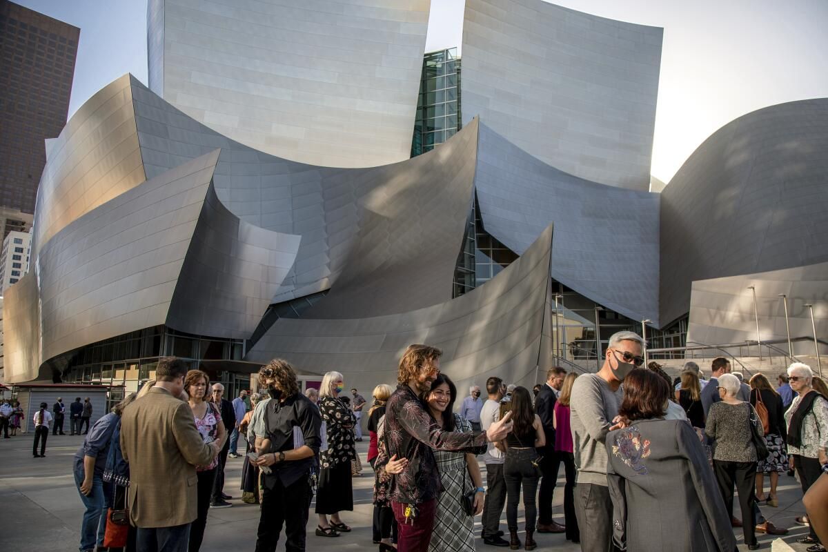 Los Angeles Philharmonic - Tchaikovsky & Ades