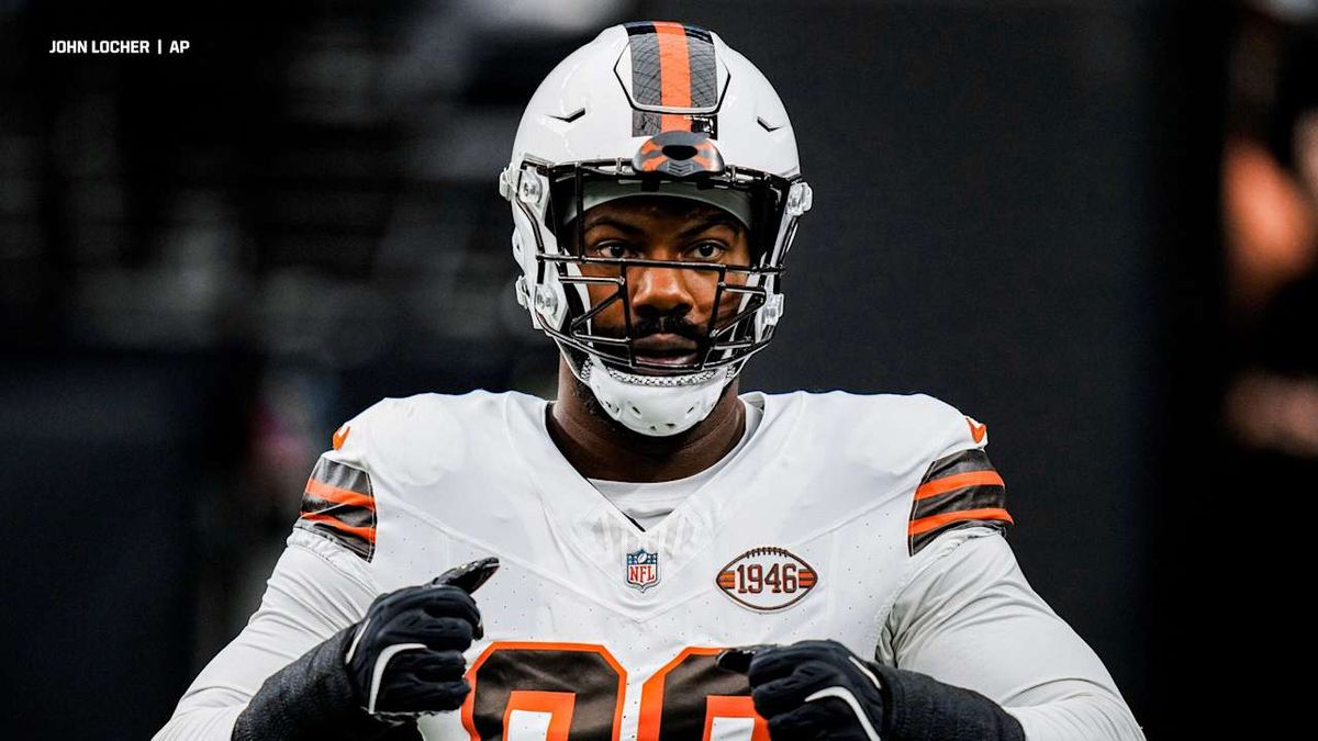 Parking Cleveland Browns at Detroit Lions