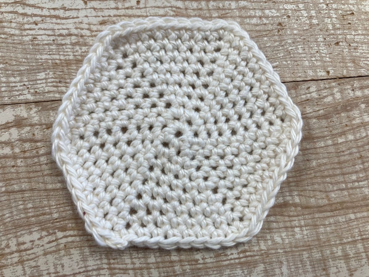 Beginner Crochet Series: Class 3 - Crochet in the Round