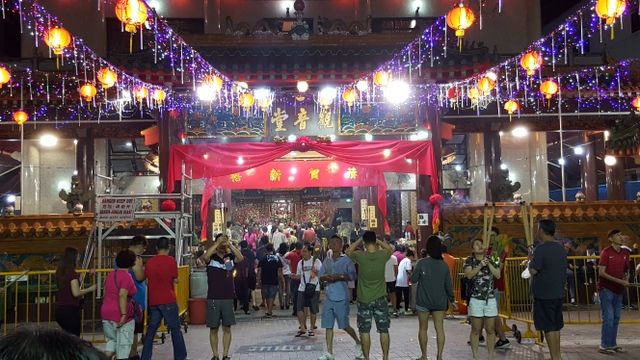 CNY Eve Temple Walk