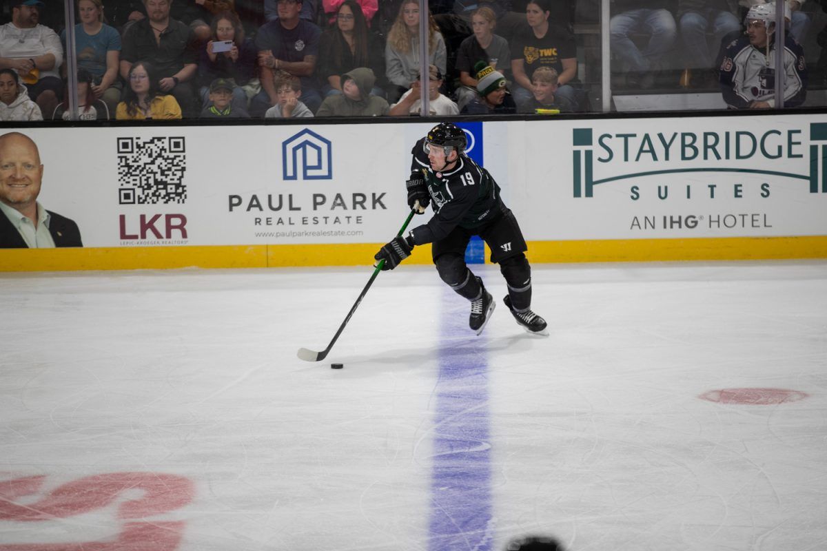 Parking Iowa Heartlanders at Fort Wayne Komets