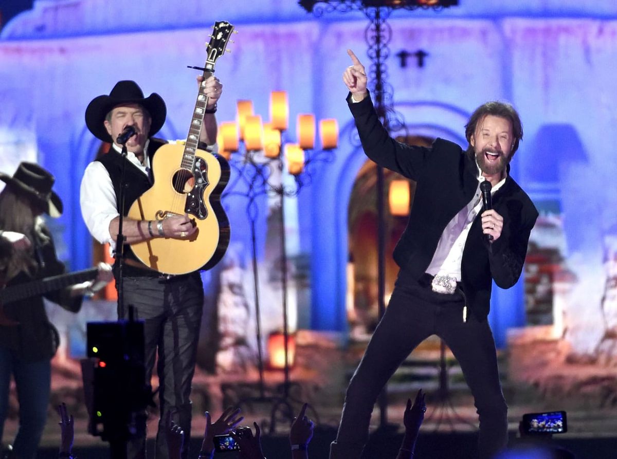 Brooks and Dunn live in Charleston 