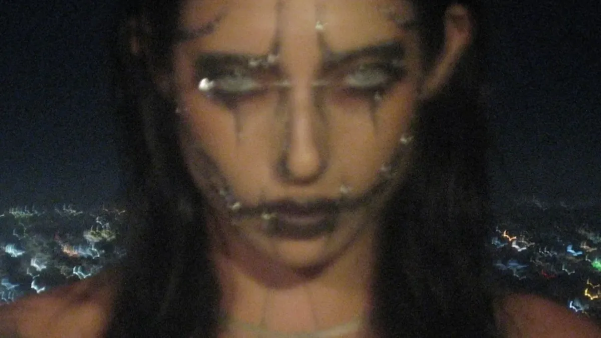 DeathbyRomy in Paris