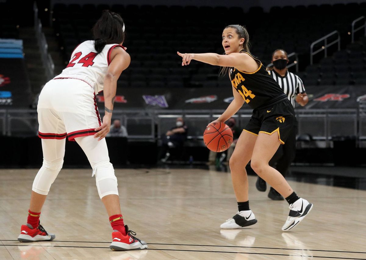 Rutgers Scarlet Knights at Iowa Hawkeyes Womens Volleyball