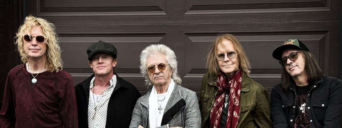 Close Enemies featuring Tom Hamilton of Aerosmith