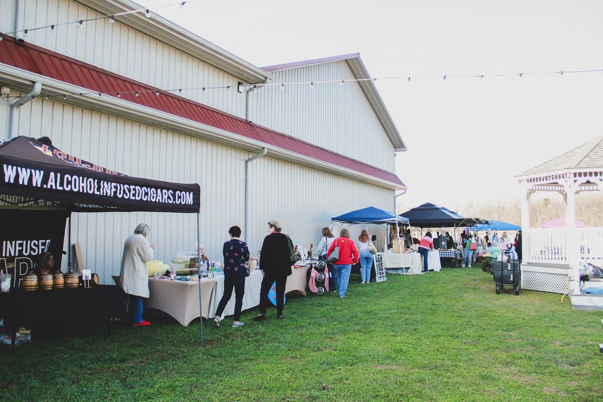 Christmas Village at Harvest Ridge Winery