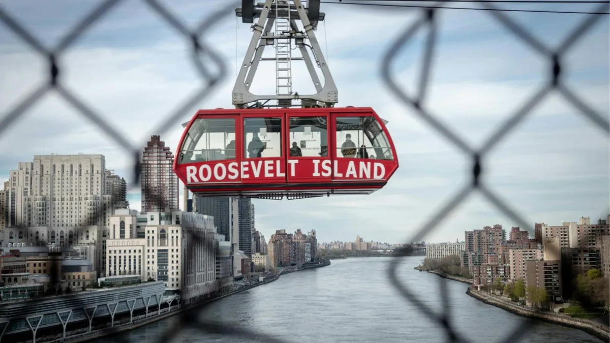 Roosevelt Island - Walk and Talk