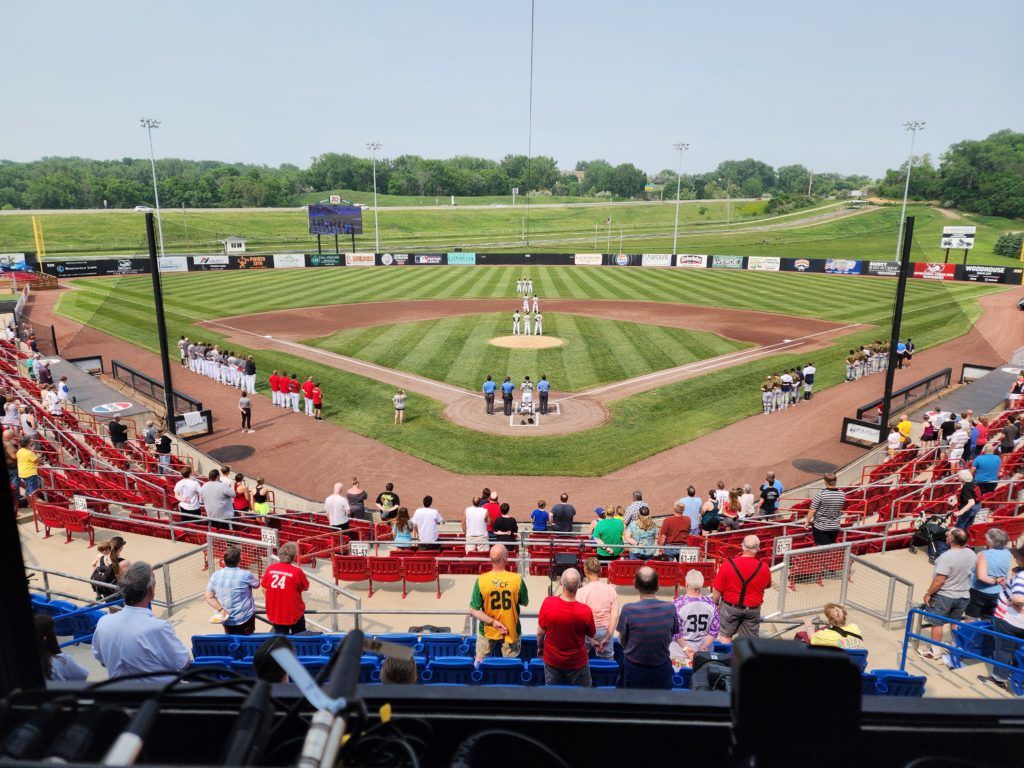 Sioux City Explorers vs. Lake Country DockHounds