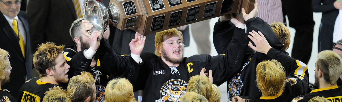 Green Bay Gamblers vs. Waterloo Black Hawks